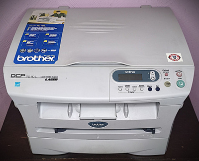 Lasertulostin/monitoimikone Brother DCP 7010L