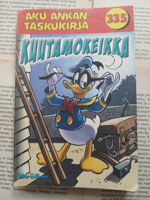 Aku Ankan taskukirja 335: Kuutamokeikka