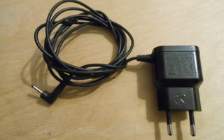 Philips laturi A00390
