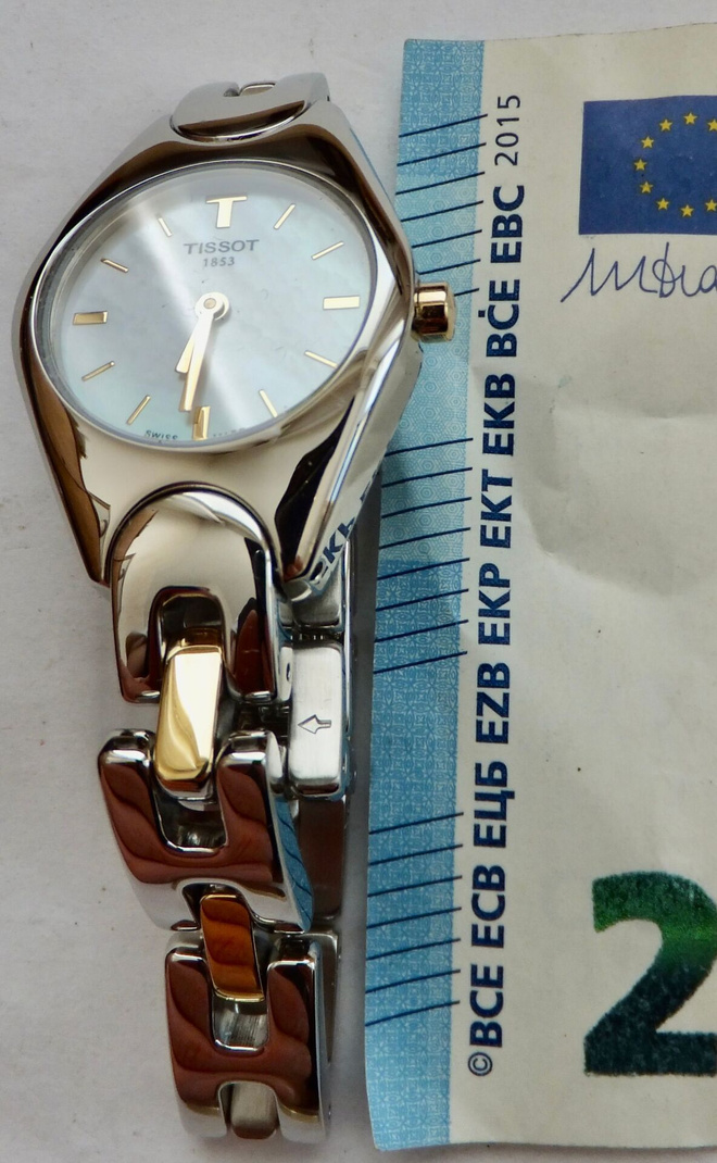 VANHA Kello Tissot 1853 Waterresistant 30 m Sveitsi SIISTI