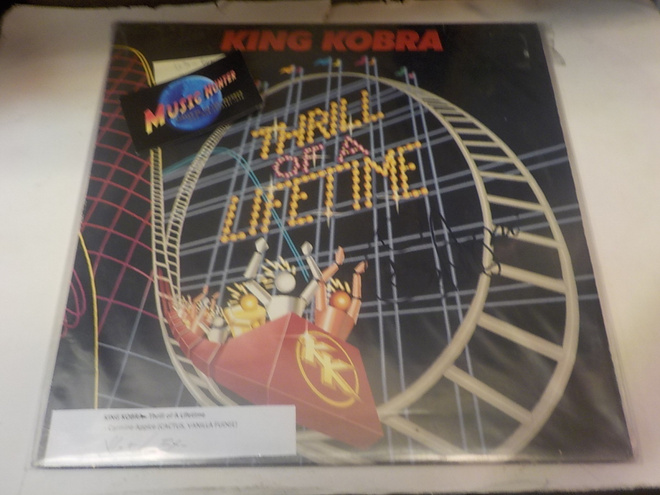 KING COBRA - THRILL OF A LIFETIME VG+/EX- LP + NIMMARI!!!!