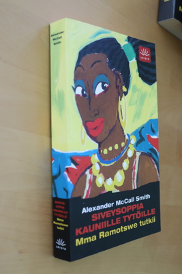 McCall Smith Siveysoppia kauniille tytöille Mma Ramotswe 3