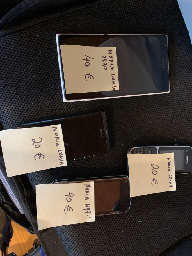Nokia puhelin erä