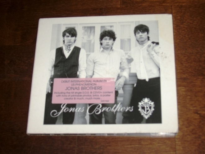 CD Jonas Brothers