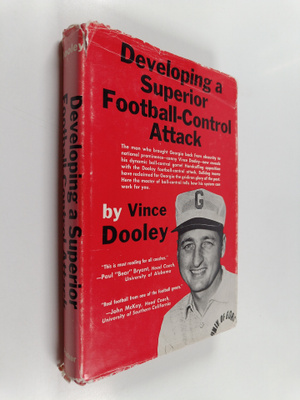 Vince Dooley : Developing a Superior Football-control Attack