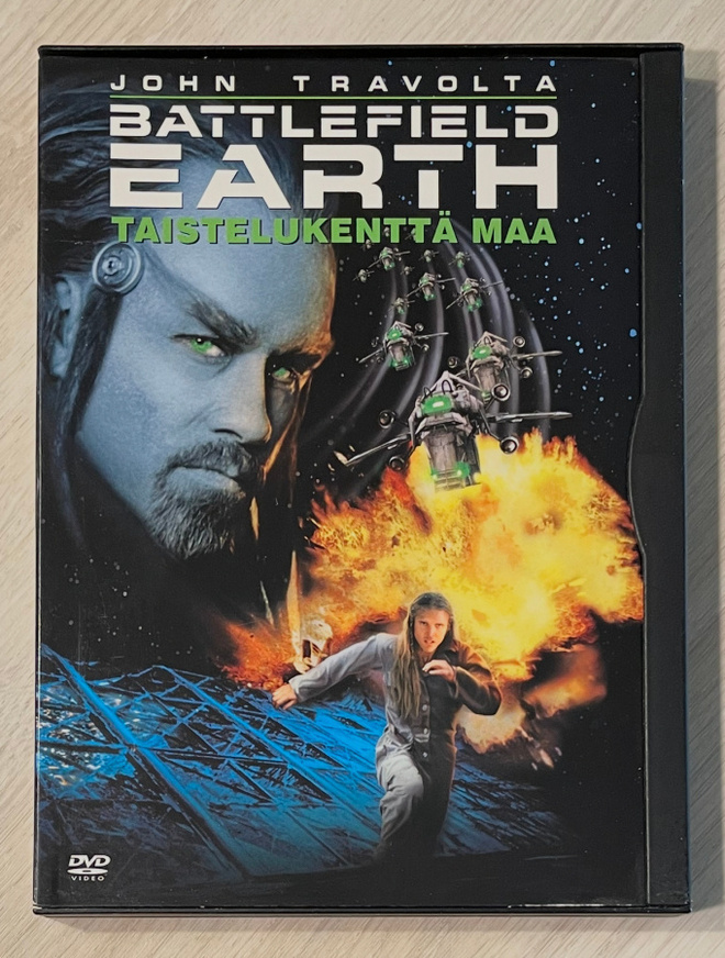 Taistelukenttä Maa (2000) John Travolta