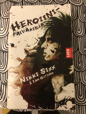 Nikki Sixx: Heroiinipäiväkirja.2012.