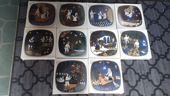 Arabia Kalevala 1990-1999 vuosilautaset 10kpl