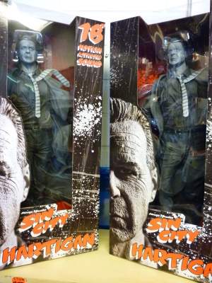 SIN CITY HARTIGAN 18" TALKING	(26 216)	n.50cm, motion activa