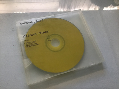 Massive Attack / Special Cases CDS single