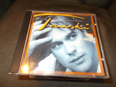 CD TAUSKI ** SUURIA RAKKAUSTARINOITA **