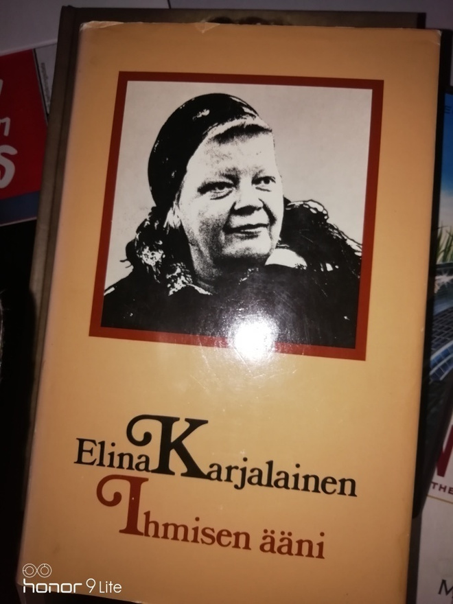 Elina Karjalainen Ihmisen ääni