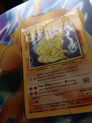 Ninetales #12 BS1 (Base Set 1) holo rare Pokemon CCG card