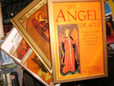Ambika Wauters THE ANGEL ORACLE kirja ja kortit BOXI *Sis.pk