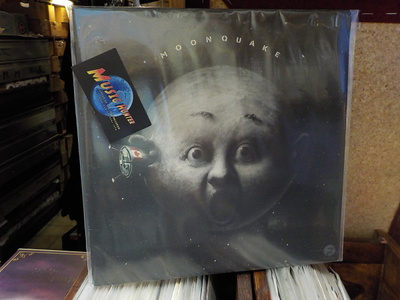 MOONQUAKE - S/T M-/EX 1ST PRESS LP