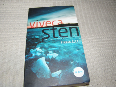 Viveca Sten Pinnan alla -pok