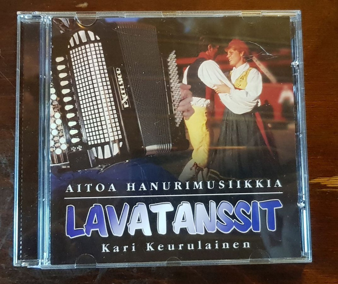 LAVATANSSIT CD, AITOA HANURIMUSIIKKIA