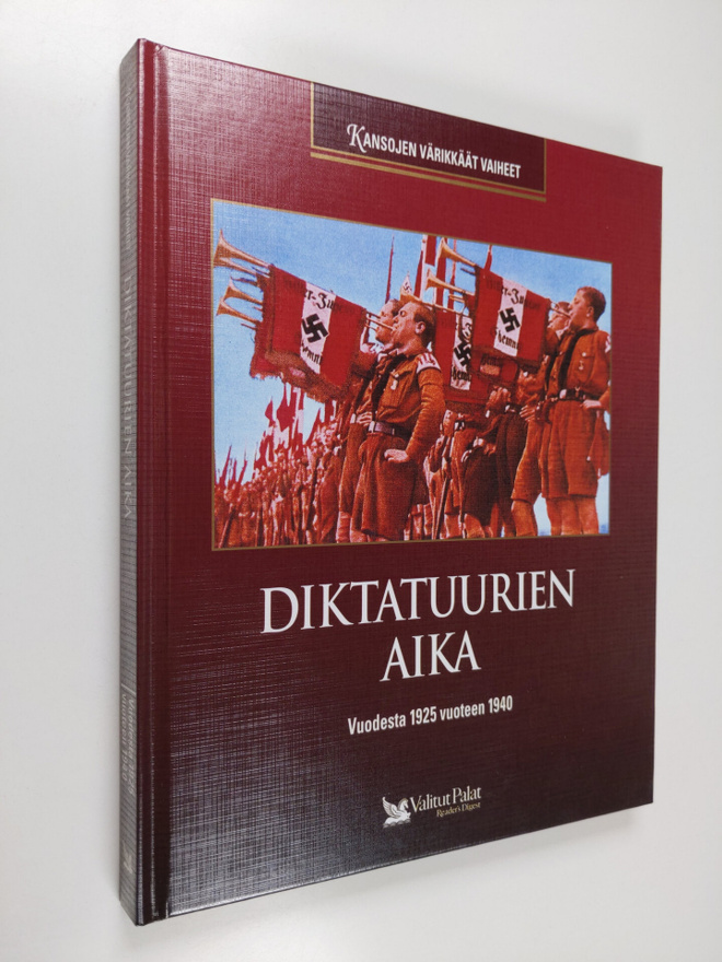Anna (suom.) Koponen : Diktatuurien aika : vuodesta 1925 ...