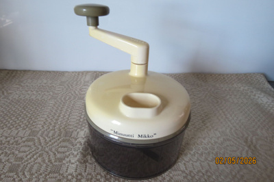 RETRO MINUUTTI MIKKO