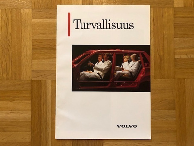 Esite Volvo Turvallisuusratkaisut 1987