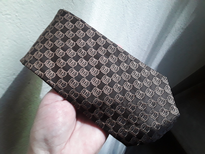 SILKKI SOLMIO BURBERRY LONDON