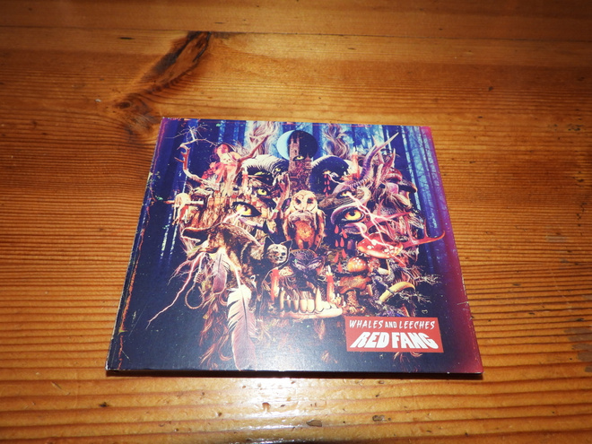 Red Fang : WHALES AND LEECHES