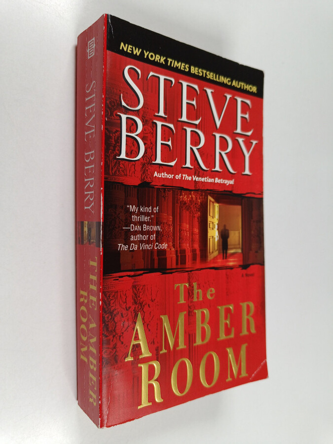 Steve Berry : The amber room : a novel