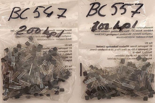 300kpl BC547 ja BC557 transistoreita