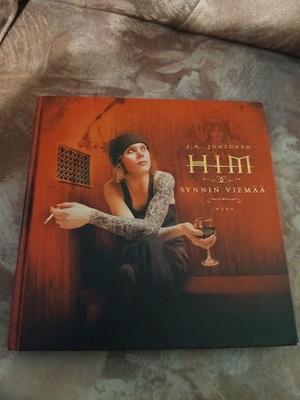 HIM – Synnin viemää KIRJA