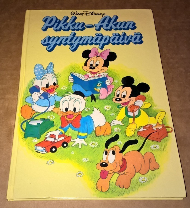 WALT DISNEY  PIKKU-AKUN SYNTYMÄPÄIVÄ