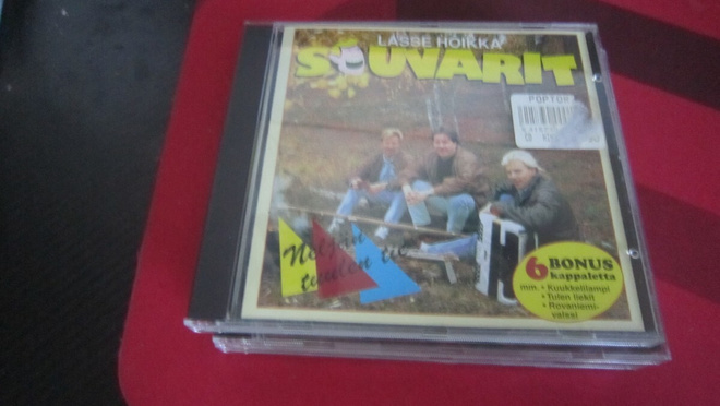 Lasse Hoikka & Souvarit – Neljän Tuulen Tie