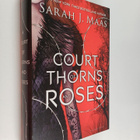 Sarah J. Maas : A court of thorns and roses - pikkukuva 1