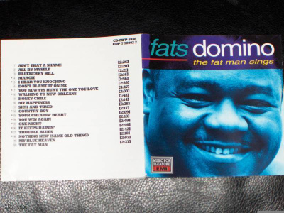 FATS DOMINO: THE FAT MAN SINGS