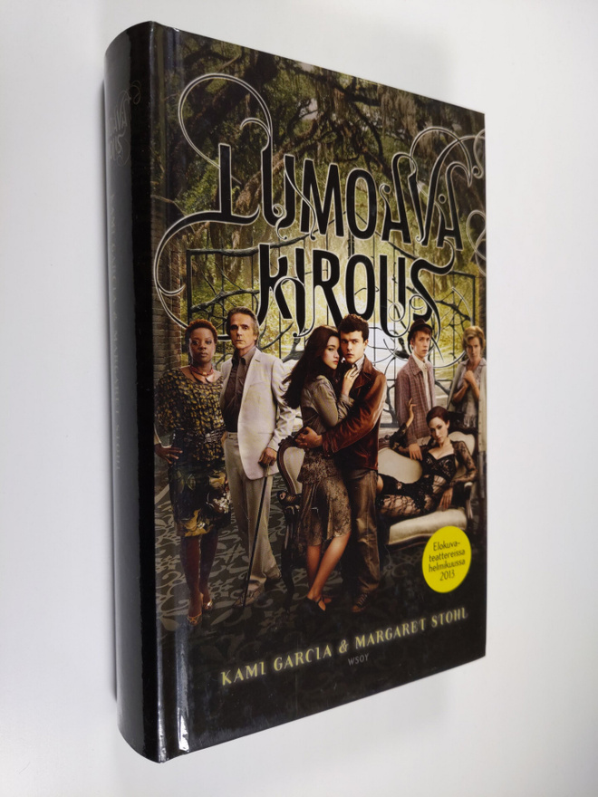 Kami Garcia : Lumoava kirous