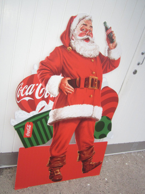 KAUPAN ISO COCA-COLA MAINOS ( korkeus n 137 cm lev, n 89 cm)