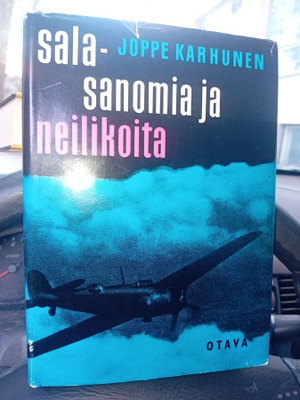 Karhunen : Salasanomia ja neilikoita ( 1p. 1960 ) SIS POSTIK