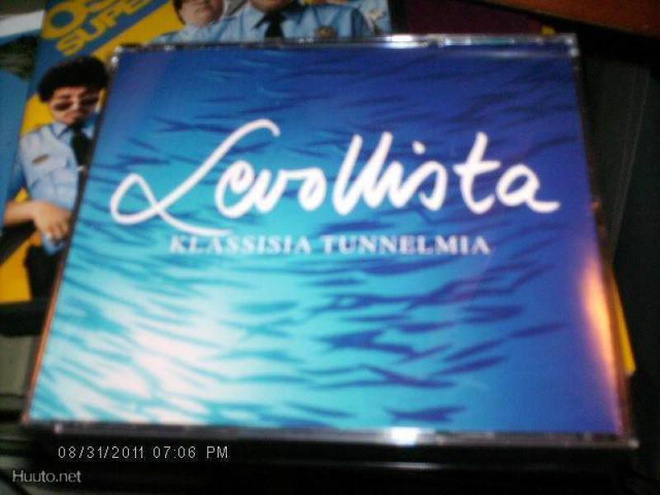 3CD LEVOLLISTA Klassisia tunnelmia ( Valitut Palat 2007 )