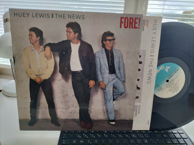 HUEY LEWIS & THE NEWS, Fore, LP SWE -86 HIENO KUNTO !!