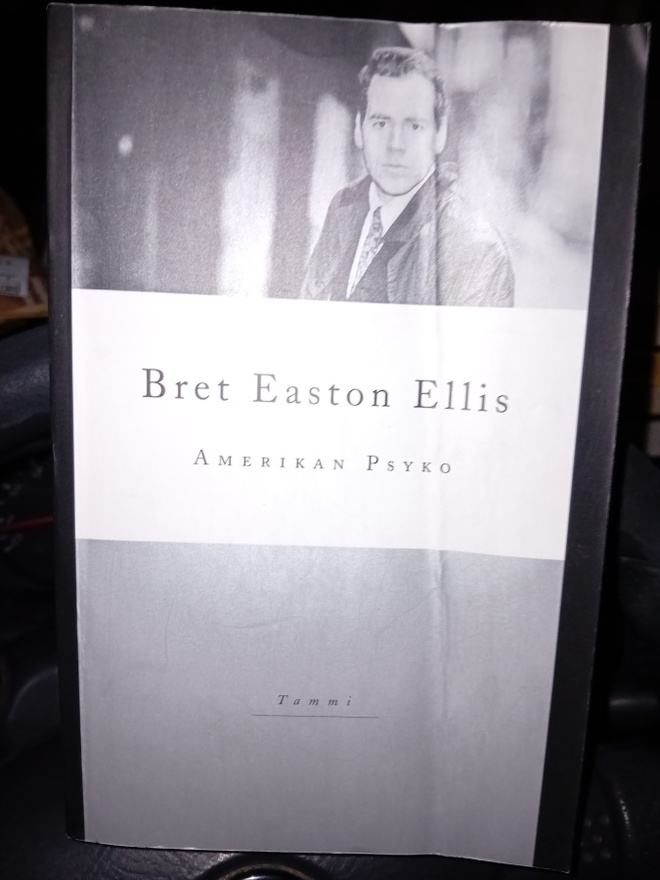 Bret Easton Ellis : Amerikan Psyko ( 5p. 2000 ) SIS POSTIKUL