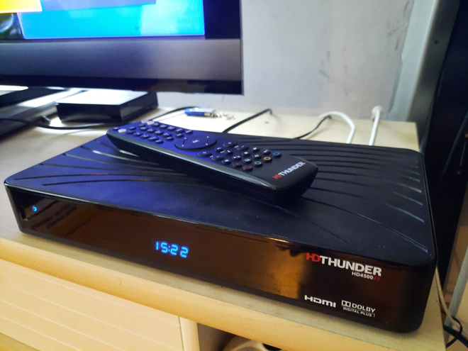 HDThunder HD4500V2 tallentava HD digiboksi DVB-T2, DVB-C HD