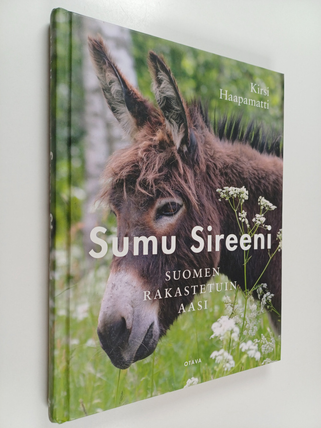Kirsi Haapamatti : Sumu Sireeni : Suomen rakastetuin aasi