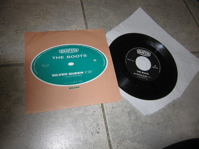 THE BOOTS: Alligator River  Silver Queen ( hienokunto