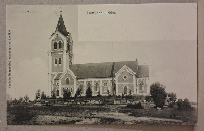 Lumijoen kirkko *** (1410)
