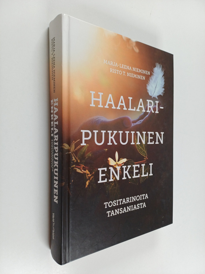 Risto T. Nieminen ym. : Haalaripukuinen enkeli