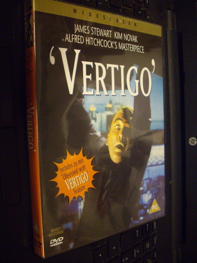 DVD : Vertigo - Punainen kyynel ( Sis. postikulun )