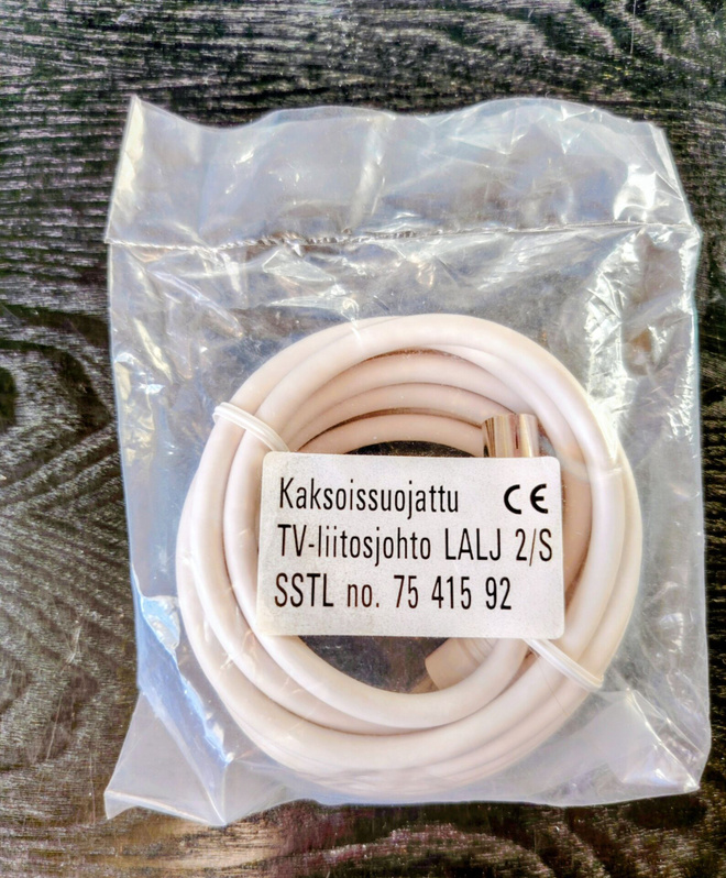 Kaksois suojattu tv-liitosjohto, 2 kpl