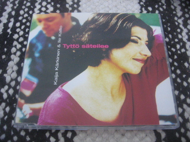 Kaija Kärkinen & Ile Kallio - Tyttö säteilee (cds)