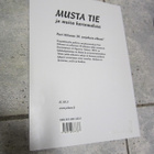 PETRI HILTUNEN - MUSTA TIE JA MUITA KERTOMUKSIA - pikkukuva 2