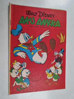 Walt Disney : Aku Ankka 35/1969