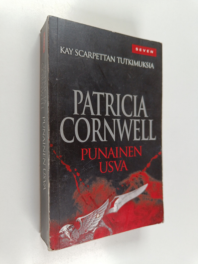 Patricia Cornwell : Punainen usva : Kay Scarpettan tutkim...